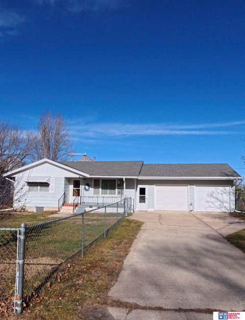 307 E Main St, Sargent, NE, 68874-4107 | Card Image