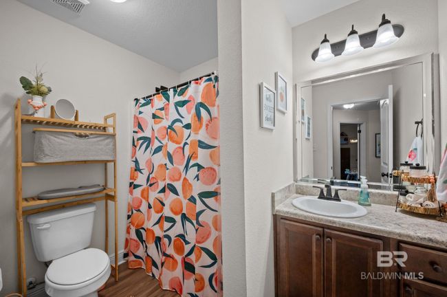 Bathroom | Image 16