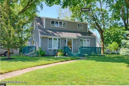 901 Woodcrest Dr, Spring Lake, NJ, 07762-2249 | Card Image