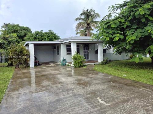 591 Ne 174th St, North Miami Beach, FL, 33162-1945 | Card Image