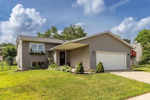 2775 Rose Dr Se, Rochester, MN, 55904-6923 | Card Image