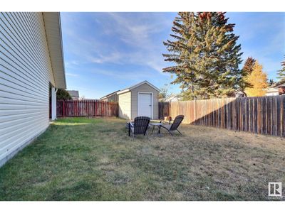 5104 56 St, Home with 3 bedrooms, 3 bathrooms and null parking in St. Paul AB | Image 2