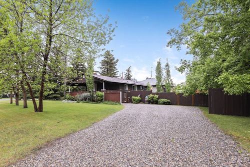 2412 17 Street, Nanton, AB, T0L1R0 | Card Image