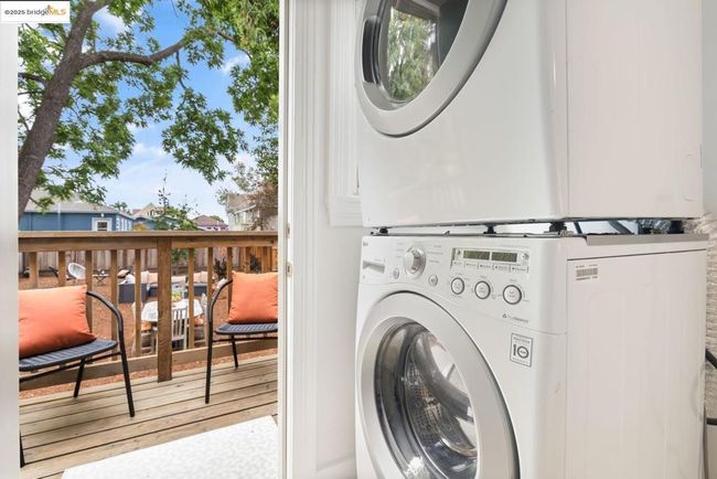 1814 Carleton St, House other with 3 bedrooms, 1 bathrooms and 1 parking in Berkeley CA | Image 14