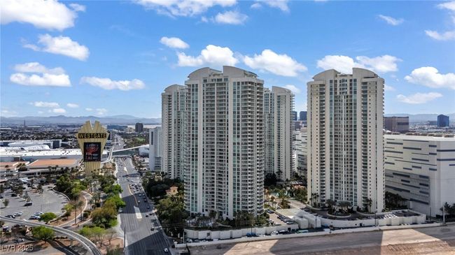 UNIT-301 - 2777 Paradise Rd, Home with 2 bedrooms, 3 bathrooms and 1 parking in Las Vegas NV | Image 79