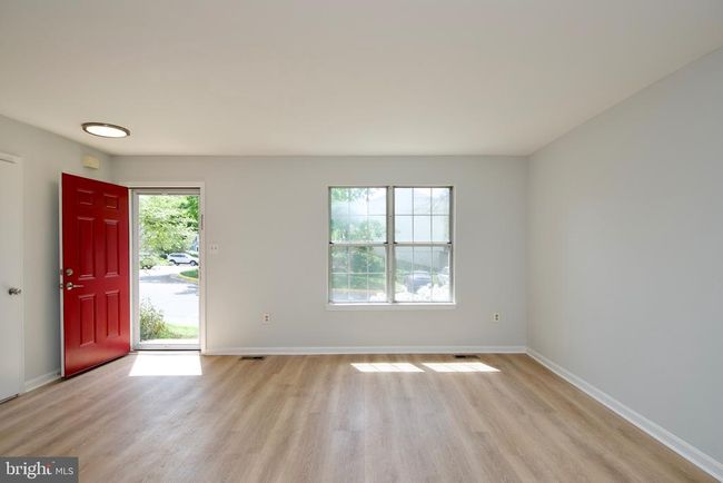 7688 Wolford Way, Townhouse with 3 bedrooms, 4 bathrooms and null parking in LORTON VA | Image 7