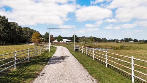 703 Mockingbird Rd, Fordland, MO, 65652-8369 | Card Image