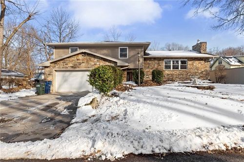 2106 Rhode Island St, Lawrence, KS, 66046-3056 | Card Image