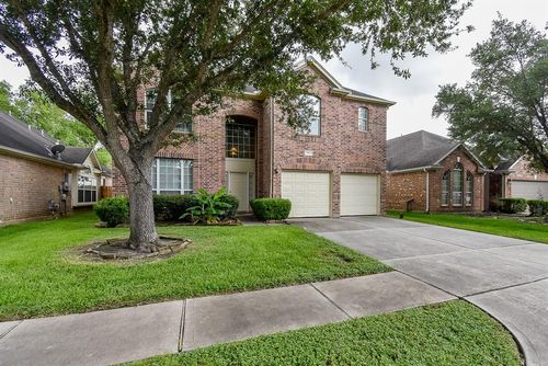 2814 Edgewick Elm St, Fresno, TX, 77545-8129 | Card Image