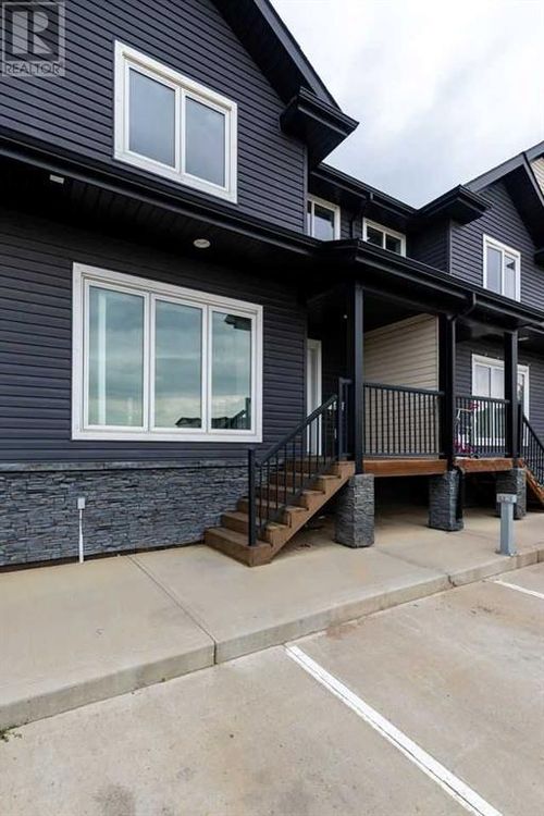4202 37 St, Lloydminster, SK, S9V2K4 | Card Image