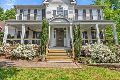 3002 Campfire Ct, Jamestown, NC, 27282-8522 | Card Image