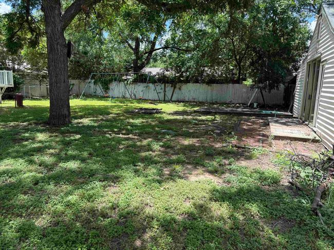 407 S Main St, House other with 2 bedrooms, 3 bathrooms and null parking in Burnet TX | Image 8