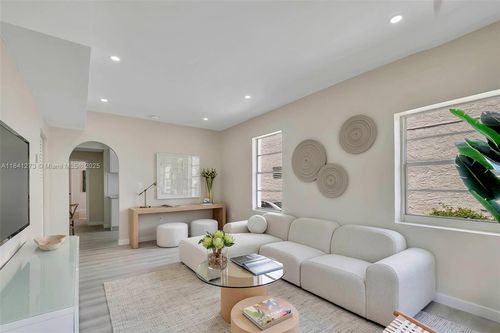 apt-2-1856 Sw 22nd Ter, Miami, FL, 33145-3851 | Card Image