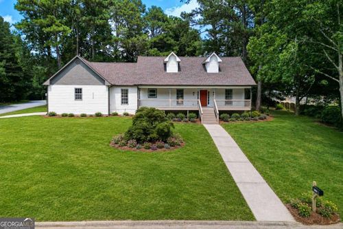 2125 Brandon Acres Dr, Buford, GA, 30519-4261 | Card Image