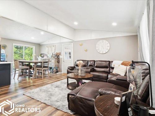 1794 150th St, West Point, IA, 52656-9317 | Card Image