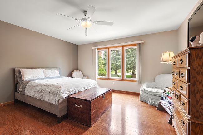 7706 Northfield Ln, Townhouse with 2 bedrooms, 4 bathrooms and 2 parking in Tinley Park IL | Image 11