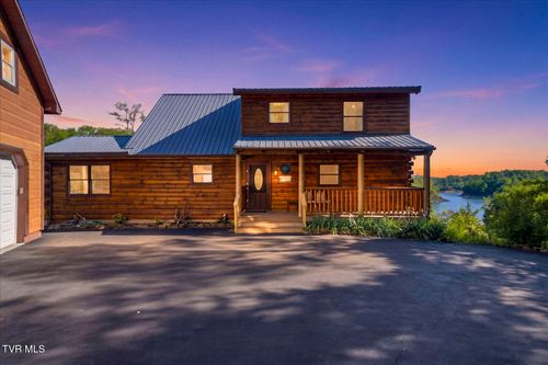 1590 Tranquility Trl, Dandridge, TN, 37725-5453 | Card Image