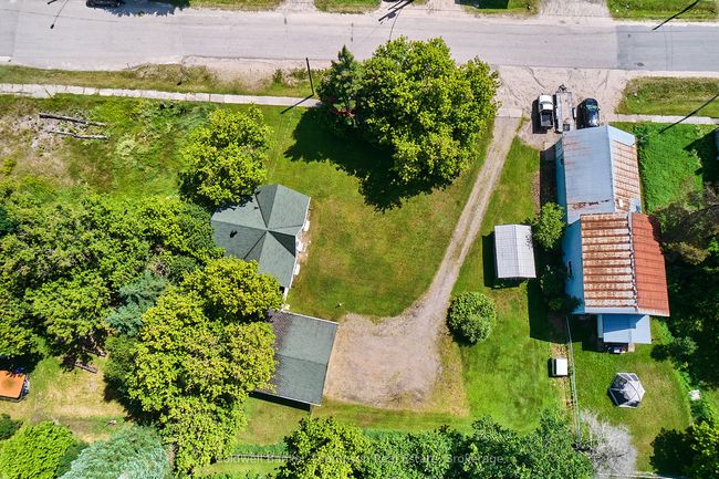 2148 Stisted Rd S, House other with 3 bedrooms, 2 bathrooms and 6 parking in Sprucedale ON | Image 26