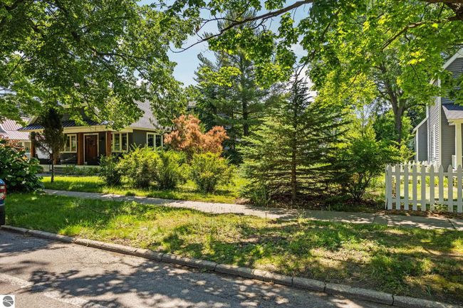 220 E 10 Th St, Home with 0 bedrooms, 0 bathrooms and null parking in Traverse City MI | Image 10