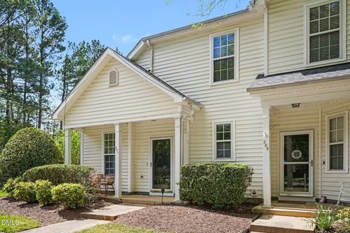 201 Commons Dr, Holly Springs, NC, 27540-7864 | Card Image