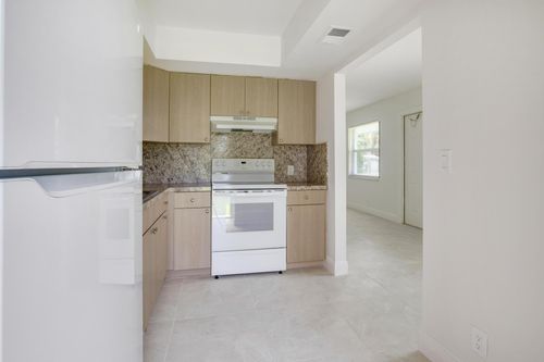 apt-1-1816 Prairie Rd, Palm Springs, FL, 33406-6755 | Card Image