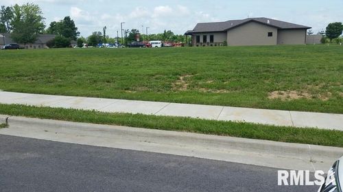 Lot 9 Financial Park, Carbondale, IL, 62902 | Card Image