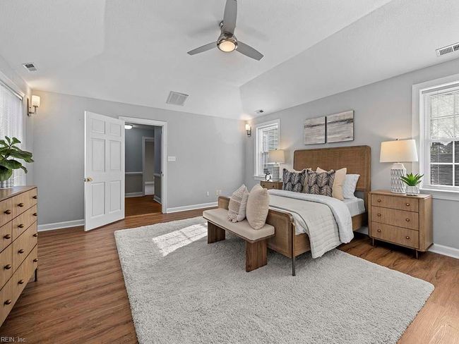 Incredibly large Primary Suite | Image 36