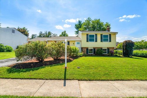11 Chapel Pl, WALKERSVILLE, MD, 21793-8125 | Card Image