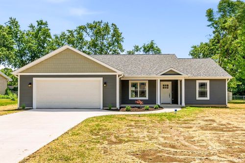 30358 Lantern Ln, Elkhart, IN, 46514-8928 | Card Image