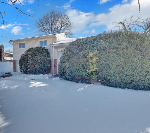 266 N Kentucky Ave, Massapequa, NY, 11758-1149 | Card Image