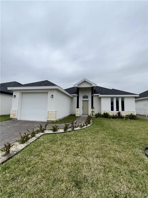 3421 Silver Nugget Dr, Edinburg, TX, 78541-0681 | Card Image