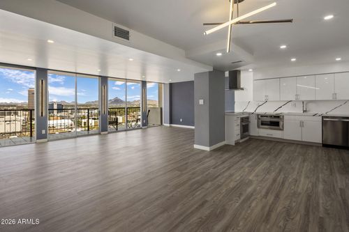 2106-2323 N Central Ave, Phoenix, AZ, 85004-1325 | Card Image
