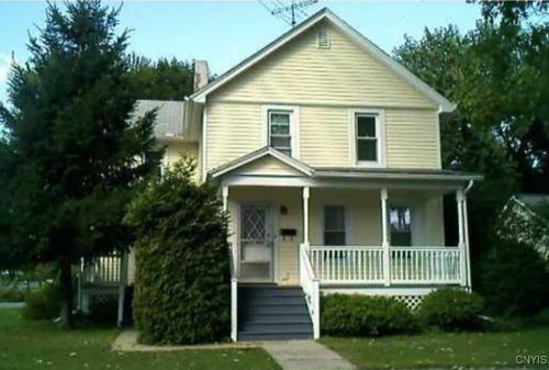 30 W Elizabeth St, Skaneateles, NY, 13152-1104 | Card Image