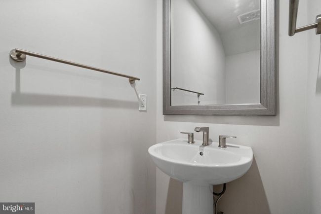 43476 Danville Ter, Condo with 3 bedrooms, 3 bathrooms and null parking in ASHBURN VA | Image 13