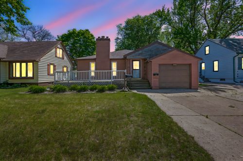 1202 Webster St, Fairmont, MN, 56031-4213 | Card Image
