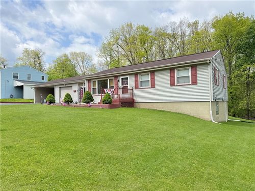 127 N Cascade St, New Castle, PA, 16101-3301 | Card Image