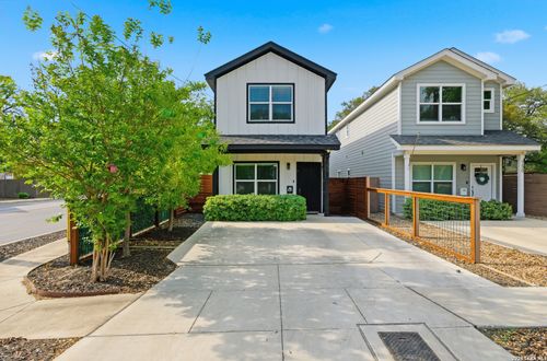 754 Delmar St, San Antonio, TX, 78210-2413 | Card Image