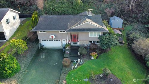 520 Sunset Dr, Hoquiam, WA, 98550-1327 | Card Image