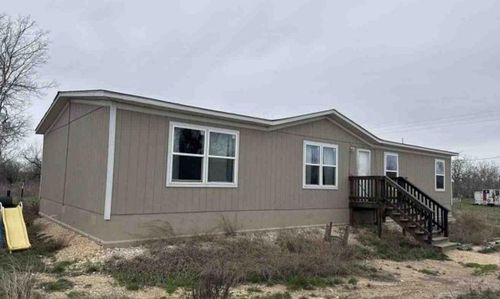 1580 Pooley Rd, Kingsbury, TX, 78638-2061 | Card Image