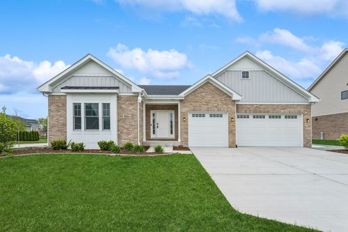 9014 Gloucester Rd, Woodridge, IL, 60517-6201 | Card Image