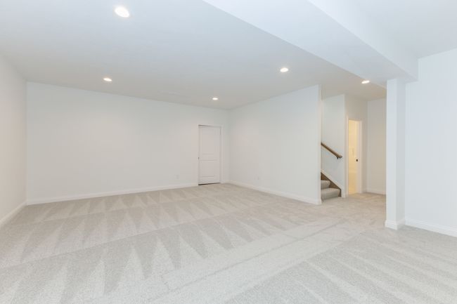 1916 Dunraven Rd, Home with 2 bedrooms, 3 bathrooms and null parking in Bloomington IL | Image 24