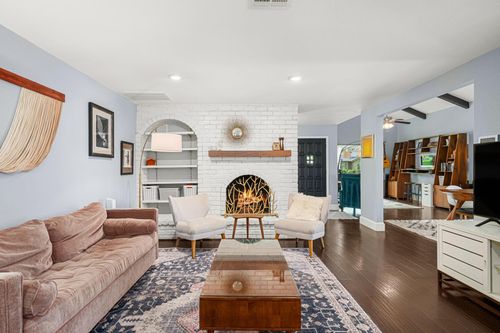 2614 Southwick St, Houston, TX, 77080-3806 | Card Image