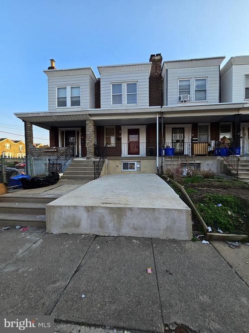 94 W Nedro Ave, PHILADELPHIA, PA, 19120-2424 | Card Image