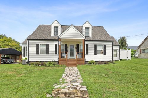 542 S 2nd St, Williamsburg, KY, 40769-1256 | Card Image
