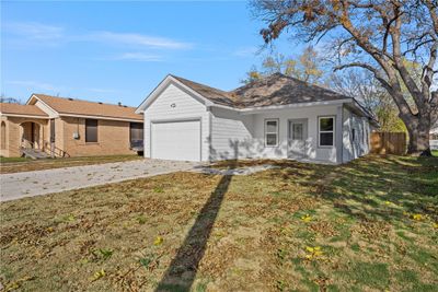 927 Dawson Street, House other with 3 bedrooms, 2 bathrooms and 2 parking in Waco TX | Image 3