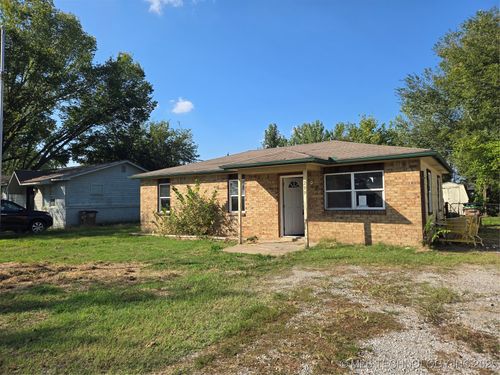 299 W Cherry, Sperry, OK, 74073-8607 | Card Image