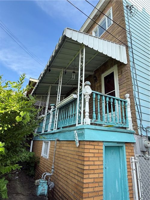 2534 Leticoe St, Pittsburgh, PA, 15203-2421 | Card Image