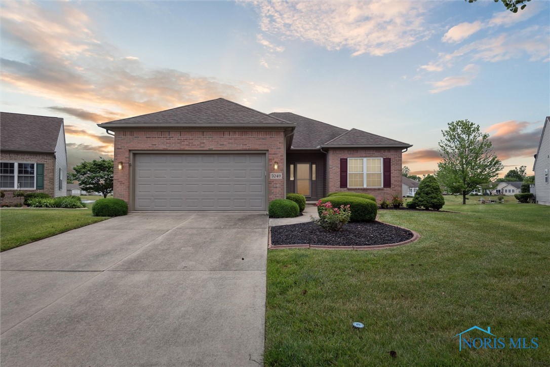Nautica Ct, Maumee, OH 43537