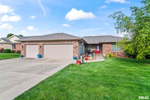 614 Willows Ave, Chatham, IL, 62629-1714 | Card Image