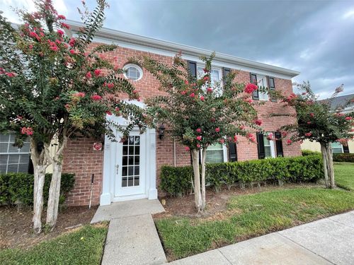 unit-102-13722 Orange Sunset Dr, TAMPA, FL, 33618-3465 | Card Image